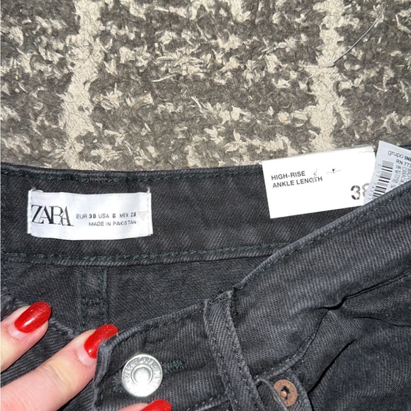 •NWT Zara jeans - Picture 3 of 6